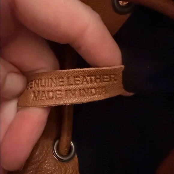 Frye & Co Leather Women's Backpack Bag - Picture 5 of 5